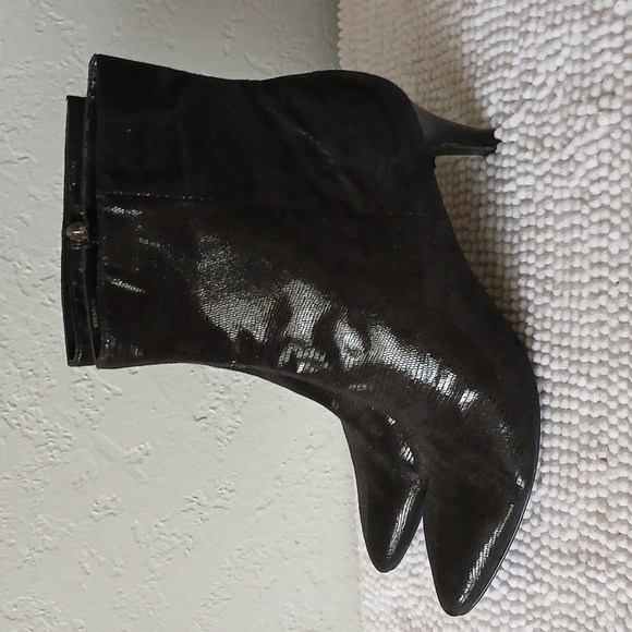 Bandolino Bogaelin Booties - Picture 4 of 16